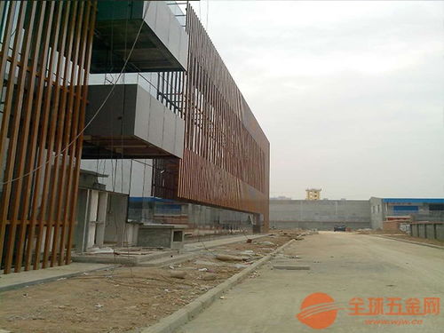 山東諸城幕墻鋁方通工程案例解析 建筑材料銷售的創新實踐與市場啟示